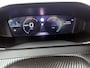 Peugeot e-2008 EV Allure Avantage 54 kWh 156pk Automaat | 3 Fase | Navigatie | 360 Camera | Dodehoekdetectie | Keyless Entry/Start | 17"LMV | Apple Carplay/Android Auto |