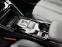 Peugeot e-2008 EV Allure Avantage 54 kWh 156pk Automaat | 3 Fase | Navigatie | 360 Camera | Dodehoekdetectie | Keyless Entry/Start | 17"LMV | Apple Carplay/Android Auto |