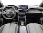 Peugeot e-2008 EV Allure Avantage 54 kWh 156pk Automaat | 3 Fase | Navigatie | 360 Camera | Dodehoekdetectie | Keyless Entry/Start | 17"LMV | Apple Carplay/Android Auto |