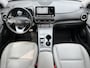 Hyundai Kona Electric EV Fashion Design 64 kWh / SOH 100% / Lederen bekleding / 8 Jaar batterijgarantie / Navigatie / Apple Carplay/Android Auto / Stolverwarming / Head up display / Adaptieve Cruise Control /