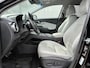 Hyundai Kona Electric EV Fashion Design 64 kWh / SOH 100% / Lederen bekleding / 8 Jaar batterijgarantie / Navigatie / Apple Carplay/Android Auto / Stolverwarming / Head up display / Adaptieve Cruise Control /