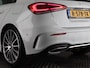 Mercedes-Benz A-klasse 200 AMG Line (Panodak / ACC / Full Led / Distronic+ / Carplay / 19 Inch / Digi dash)