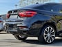 BMW X6 M50d | 380 pk | Schuifdak | Stoelventilatie | Leer | Adaptive Cruise | Camera | Trekhaak | Head-Up | 21" | M-pakket | Marge