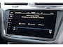 Volkswagen Tiguan 1.4 TSI eHybrid R-Line Business+ | IQ Light | Trekhaak | Achteruitrijcamera