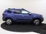 Dacia Duster 1.0 TCe 100Pk Bi-Fuel Prestige | Apple Carplay/Android Auto | Cruise control | Dodehoek Detectie | Climate Control | LED koplampen | 360 Parkeersensoren & Camera | Privacy Glass | lichtmetalen velgen 17" |