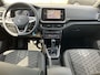 Volkswagen T-Cross 1.5TSI/150PK R-Line Edition DSG · Apple/Android Car Play · Trekhaak · Camera + Parkeersensoren · Garantie t/m 24-04-2025