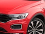 Volkswagen T-Roc 1.5 TSI Sport Business R | 1e eigenaar | Panoramadak | Camera | Elektrische klep | Android Auto/Apple Carplay | Stoelverwarming |