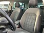 Volkswagen Golf 1.5TSI/130PK Highline · Panoramadak · Stoelverwarming · Massage functie · Camera + Parkeersensoren