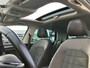 Volkswagen Golf 1.5TSI/130PK Highline · Panoramadak · Stoelverwarming · Massage functie · Camera + Parkeersensoren