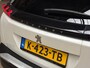 Peugeot 2008 1.2 PureTech GT Line (VIRTUAL COCKPIT, APPLE CARPLAY, GROOT NAVI, KEYLESS, LEDER/ALCANTARA, 360 CAMERA, STOELVERWARMING, GETINT GLAS, ADAPTIVE CRUISE, TREKHAAK, NIEUWSTAAT)