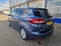 Ford C-Max 1.0 Titanium Full Options! | Volledig dealer onderhouden | Trekhaak | Stoel stuur en voorruitverwarming | All weather banden | Parking Pack incl camera | Beide voorstoelen in hoogte verstelbaar | Bi xenon verl.