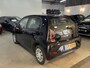 Volkswagen Up! 1.0 BMT move up! / Navigatie via App