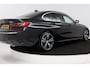 BMW 3-Serie 330i High Executive Edition (STOELVERWARMING, SFEERVERLICHTING, ACHTERUITRIJCAMERA, NAVIGATIE, PARKEERSENSOREN)