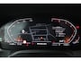 BMW 3-Serie 330i High Executive Edition (STOELVERWARMING, SFEERVERLICHTING, ACHTERUITRIJCAMERA, NAVIGATIE, PARKEERSENSOREN)