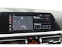 BMW 3-Serie 330i High Executive Edition (STOELVERWARMING, SFEERVERLICHTING, ACHTERUITRIJCAMERA, NAVIGATIE, PARKEERSENSOREN)