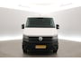 Volkswagen Crafter 2.0 TDI L3H2 140PK | 3000KG Trekgew. | Aut. | Airco | Camera | Carplay | 3 Zits | Navi
