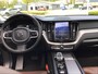 Volvo XC60 2.0 T8 AWD Inscription Luchtvering Pano geventileerd leder Massa