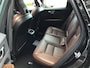 Volvo XC60 2.0 T8 AWD Inscription Luchtvering Pano geventileerd leder Massa