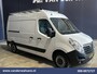 Opel Movano 2.3 CDTI 146pk L2H2 Euro6 Airco | Imperiaal | Navigatie | Camera | Cruisecontrol | 2500kg Trekhaak Parkeersensoren, Trap, Bijrijdersbank
