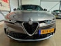 Alfa Romeo Tonale 1.3T PHEV Ti 280PK + LED|Keyless|Sfeerverl.|Camera|Adaptive Cruise|Navi|DAB|Apple|Android|Elek. A-Klep|18"LMV
