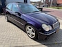 Mercedes-Benz C-klasse 240 Elegance V6 | Dakje | AC | Cruise | APK | elektrische stoel | AMG velgen | NAP |
