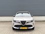 Alfa Romeo Junior 54 kWh 156pk Elettrica | Adaptieve Cruise Control | Parkeersensoren achter | Apple Carplay/Android Auto |