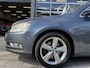Volkswagen Passat Variant 1.6 TDI TrendLine BlueMotion - Navigatie I Airco I PDC I Comfort pakket I Sport velgen I Trekhaak