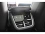 Volvo EX90 Twin Motor Ultra 7p. 106 kWh Geventileerde voorstoelen | Verwarmbare voorstoelen en stuur | Extra getint glas achter | Bowers & Wilkins audiosysteem | 22" velgen | Pilot Assist Pack | Elektrische Achterklep | Softclose | Keyless | Luchtvering