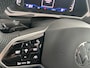 Volkswagen Tiguan 1.5 TSI 2x R-line Achteruitrijcamera - Virtual dashboard - Apple carplay - Navigatie - Parkeersensoren - Licht metalen velgen 20 inch - Mistlampen - Dakrails - IQ light - Hill hold functie - Radio - Extra getint glas - Lederen bekleding - Stuur multifunctioneel - Stoelverwarming - stuurverwarming - Regensensor - Bluetooth