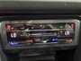 Volkswagen Tiguan 1.5 TSI 2x R-line Achteruitrijcamera - Virtual dashboard - Apple carplay - Navigatie - Parkeersensoren - Licht metalen velgen 20 inch - Mistlampen - Dakrails - IQ light - Hill hold functie - Radio - Extra getint glas - Lederen bekleding - Stuur multifunctioneel - Stoelverwarming - stuurverwarming - Regensensor - Bluetooth