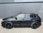Volkswagen Tiguan 1.5 TSI 2x R-line Achteruitrijcamera - Virtual dashboard - Apple carplay - Navigatie - Parkeersensoren - Licht metalen velgen 20 inch - Mistlampen - Dakrails - IQ light - Hill hold functie - Radio - Extra getint glas - Lederen bekleding - Stuur multifunctioneel - Stoelverwarming - stuurverwarming - Regensensor - Bluetooth