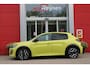 Peugeot e-208 EV GT 156PK 51 kWh | WARMTEPOMP | ALCANTARA "EXECUTIVE INTERIOR" (STOEL VERWARMING/ELEKTRISCH VERSTELBARE BESTUUDERSSTOEL MET MASSAGE FUNCTIE/ALCANTARA BEKLEDING | METAALLAK "JAUNE AGUENDA" | DRIVE ASSIST PLUS PACK (ADAPTIVE CRUISE CONTROL/STOP & GO FUNCTIE/LANE KEEPING/POSITIONING ASSIST) | 17" LICHTMETALEN VELGEN "YANAKA" | SFEER VERLICHTING IN 8 KLEUREN | KEYLESS ENTRY/START | DRAADLOZE APPLE CARPLAY/ANDROID AUTO | DRAADLOZE TELEFOONLADER | VISION & NAVIGATION PACK (NAVIGATIE/HD CAMERA VOOR EN ACHTER/DODEHOEK BEWAKING/INSTAPVERLICHTING | FULL LED KOPLAMPEN |