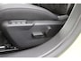 Peugeot e-208 EV GT 156PK 51 kWh | WARMTEPOMP | ALCANTARA "EXECUTIVE INTERIOR" (STOEL VERWARMING/ELEKTRISCH VERSTELBARE BESTUUDERSSTOEL MET MASSAGE FUNCTIE/ALCANTARA BEKLEDING | METAALLAK "JAUNE AGUENDA" | DRIVE ASSIST PLUS PACK (ADAPTIVE CRUISE CONTROL/STOP & GO FUNCTIE/LANE KEEPING/POSITIONING ASSIST) | 17" LICHTMETALEN VELGEN "YANAKA" | SFEER VERLICHTING IN 8 KLEUREN | KEYLESS ENTRY/START | DRAADLOZE APPLE CARPLAY/ANDROID AUTO | DRAADLOZE TELEFOONLADER | VISION & NAVIGATION PACK (NAVIGATIE/HD CAMERA VOOR EN ACHTER/DODEHOEK BEWAKING/INSTAPVERLICHTING | FULL LED KOPLAMPEN |