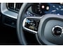Volvo XC60 Plug-in Hybrid T6 AWD Plus Black Edition | Bowers & Wilkins Audio | Luchtvering | Stoelmassage | Stoelverwarming en Ventilatie | Head-up Display | 360 Camera | Schuif-/Kanteldak| Getint glas | Alarm | Trekhaak |
