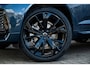 Volvo XC60 Plug-in Hybrid T6 AWD Plus Black Edition | Bowers & Wilkins Audio | Luchtvering | Stoelmassage | Stoelverwarming en Ventilatie | Head-up Display | 360 Camera | Schuif-/Kanteldak| Getint glas | Alarm | Trekhaak |