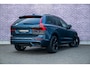 Volvo XC60 Plug-in Hybrid T6 AWD Plus Black Edition | Bowers & Wilkins Audio | Luchtvering | Stoelmassage | Stoelverwarming en Ventilatie | Head-up Display | 360 Camera | Schuif-/Kanteldak| Getint glas | Alarm | Trekhaak |