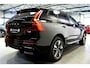 Volvo XC60 2.0 T8 AWD 335kW/456pk Aut8 Plug-in hybrid Plus Dark HARMAN/KARDON + PANORAMADAK + 360 CAMERA + HEAD-UP + BLIS + LANE ASSIST + STOEL-&STUURVERWARMING + ADAPT.CRUISE + PILOT ASSIST + MATRIX LED + KEYLESS ENTRY&GO + PARKSENSOREN V&A + 19" LM-VELGEN!!