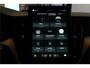 Volvo XC60 2.0 T8 AWD 335kW/456pk Aut8 Plug-in hybrid Plus Dark HARMAN/KARDON + PANORAMADAK + 360 CAMERA + HEAD-UP + BLIS + LANE ASSIST + STOEL-&STUURVERWARMING + ADAPT.CRUISE + PILOT ASSIST + MATRIX LED + KEYLESS ENTRY&GO + PARKSENSOREN V&A + 19" LM-VELGEN!!