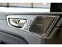 Volvo XC60 2.0 T8 AWD 335kW/456pk Aut8 Plug-in hybrid Plus Dark HARMAN/KARDON + PANORAMADAK + 360 CAMERA + HEAD-UP + BLIS + LANE ASSIST + STOEL-&STUURVERWARMING + ADAPT.CRUISE + PILOT ASSIST + MATRIX LED + KEYLESS ENTRY&GO + PARKSENSOREN V&A + 19" LM-VELGEN!!