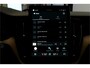 Volvo XC60 2.0 T8 AWD 335kW/456pk Aut8 Plug-in hybrid Plus Dark HARMAN/KARDON + PANORAMADAK + 360 CAMERA + HEAD-UP + BLIS + LANE ASSIST + STOEL-&STUURVERWARMING + ADAPT.CRUISE + PILOT ASSIST + MATRIX LED + KEYLESS ENTRY&GO + PARKSENSOREN V&A + 19" LM-VELGEN!!
