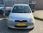 Toyota Yaris 1.0-16V VVT-i Terra 1e eigenaar! TOPSTAAT! DEALER ONDERHOUDEN l NIEUWE APK!