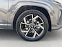 Hyundai Tucson 1.6 T-GDI HEV N Line Automaat / Nieuw Model / Fabrieksgarantie tot 11-2029 / 1.650 kg Trekgewicht / Stuur- & Stoelverwarming / Achteruitrijcamera / Elektrische achterklep / Apple Carplay Android Auto /