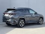 Hyundai Tucson 1.6 T-GDI HEV N Line Automaat / Nieuw Model / Fabrieksgarantie tot 11-2029 / 1.650 kg Trekgewicht / Stuur- & Stoelverwarming / Achteruitrijcamera / Elektrische achterklep / Apple Carplay Android Auto /