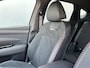 Hyundai Tucson 1.6 T-GDI HEV N Line Automaat / Nieuw Model / Fabrieksgarantie tot 11-2029 / 1.650 kg Trekgewicht / Stuur- & Stoelverwarming / Achteruitrijcamera / Elektrische achterklep / Apple Carplay Android Auto /
