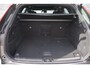 Volvo XC60 2.0 T6 Plug-in Hybrid AWD R-Design | PHEV | Lichtmetalen Velgen 21 inch | LED Koplampen Adaptief | Achteruitrijcamera | Panoramadak | Head-up Display | Sportstoelen | Navigatie | Apple Carplay | Android Auto | Keyless Entry | Elektrische Achterklep | Stoelverwarming