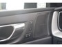 Volvo XC60 2.0 T6 Plug-in Hybrid AWD R-Design | PHEV | Lichtmetalen Velgen 21 inch | LED Koplampen Adaptief | Achteruitrijcamera | Panoramadak | Head-up Display | Sportstoelen | Navigatie | Apple Carplay | Android Auto | Keyless Entry | Elektrische Achterklep | Stoelverwarming