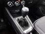 Renault Captur 1.0 TCe Techno 90PK | Apple CarPlay/Android Auto | Autonomous Emergency Braking | Cruise control | Electronic Climate control | Kunstlederen/stof bekleding | LED koplampen | Lichtmetalen velgen 17" | Navigatiesysteem | Rijstrooksensor met correctie