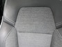 Renault Captur 1.0 TCe Techno 90PK | Apple CarPlay/Android Auto | Autonomous Emergency Braking | Cruise control | Electronic Climate control | Kunstlederen/stof bekleding | LED koplampen | Lichtmetalen velgen 17" | Navigatiesysteem | Rijstrooksensor met correctie