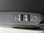 Renault Captur 1.0 TCe Techno 90PK | Apple CarPlay/Android Auto | Autonomous Emergency Braking | Cruise control | Electronic Climate control | Kunstlederen/stof bekleding | LED koplampen | Lichtmetalen velgen 17" | Navigatiesysteem | Rijstrooksensor met correctie