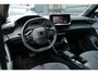 Peugeot e-2008 EV 156PK 54KWH ALLURE AUTOMAAT / NAVI / CLIMA / CAMERA / 17"LMV / FULL-LED / PDC / BLUETOOTH / CRUISECONTROL / 1E EIGENAAR / SCHITTERENDE STAAT !!